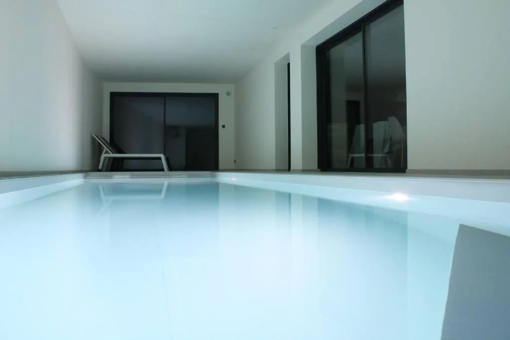 빌라 La Pointe Sur L'Eau - Vue Mer - Piscine Interieure 플루가스텔도울라스